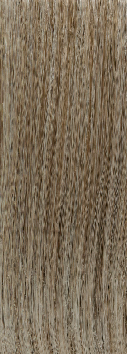 10/613 | Light ash blonde with platinum blonde highlights