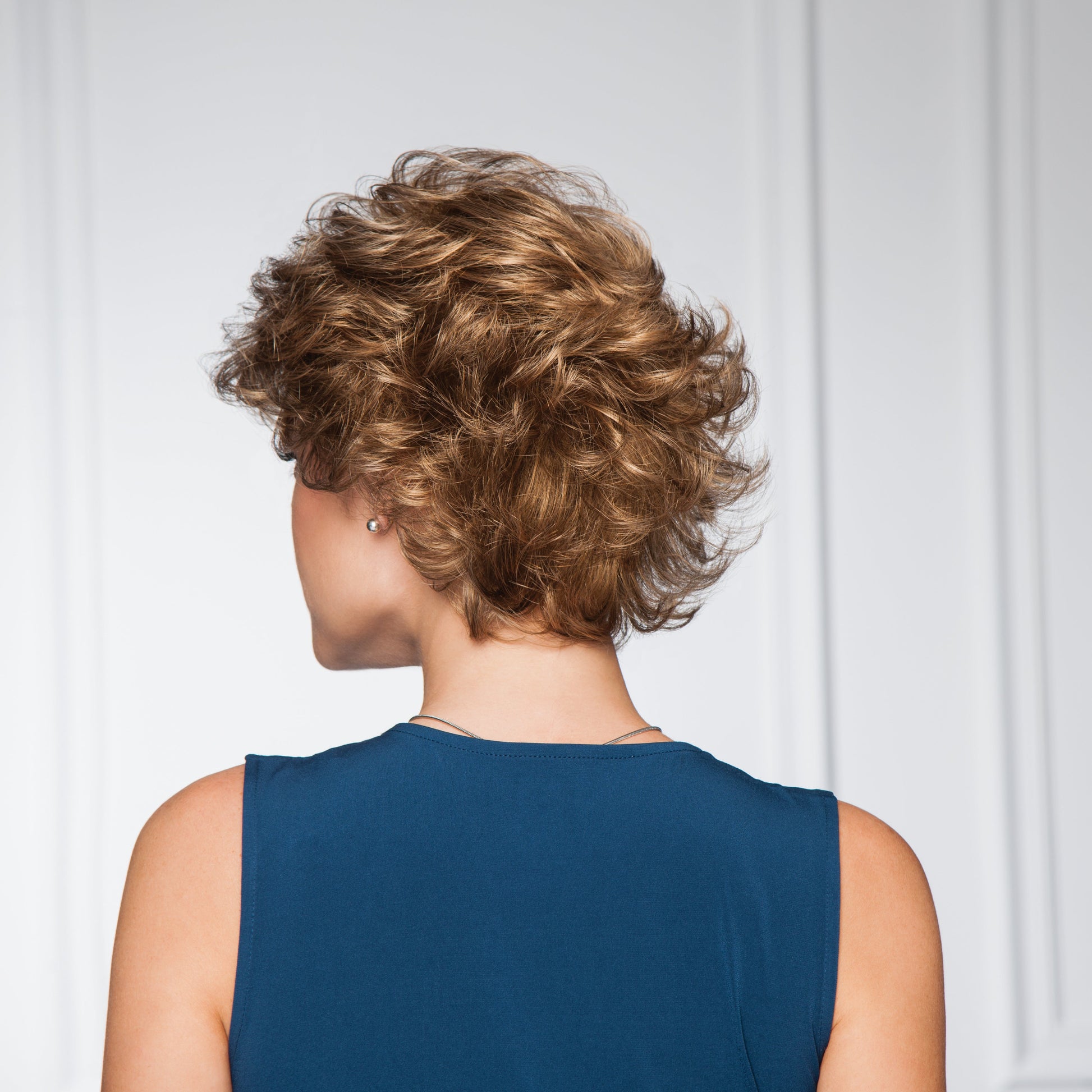 Belle back view shown in GL14-16 Honey Toast