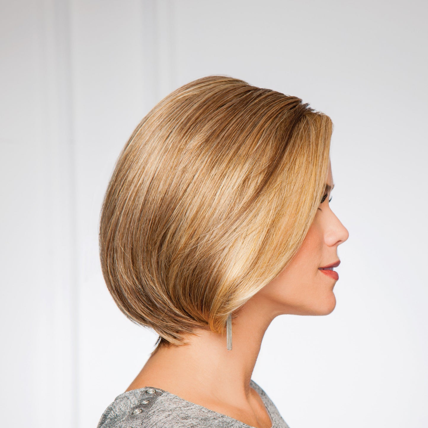 High Society side view shown in GL11-25 Honey Pecan