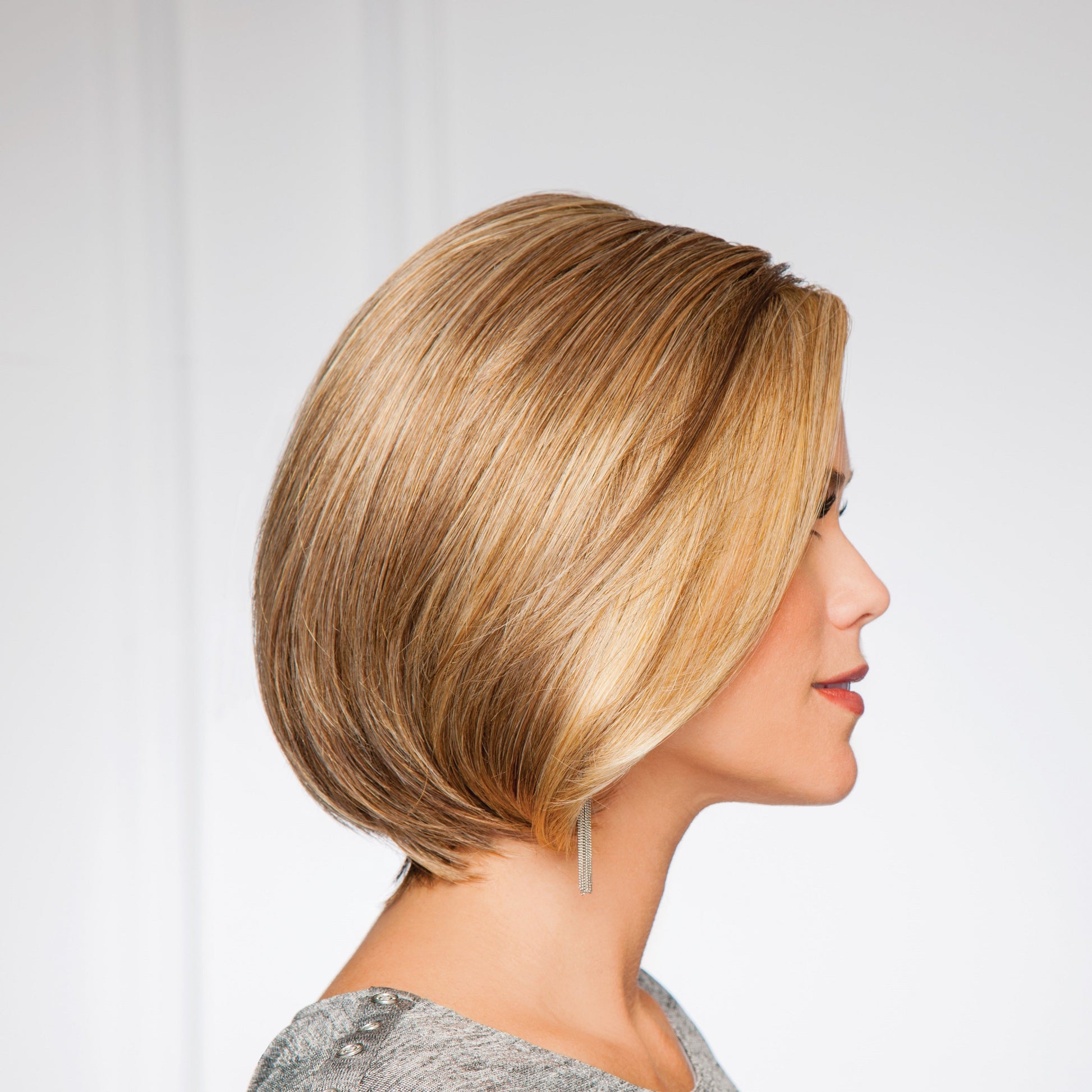 High Society side view shown in GL11-25 Honey Pecan