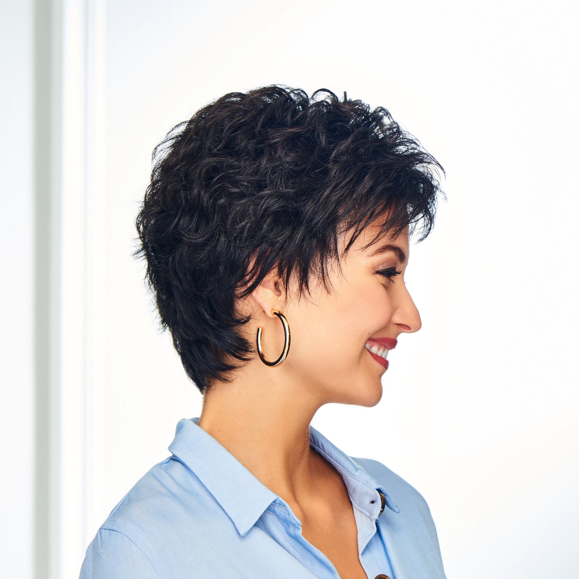 INSTINCT side view shown in G2+ LICORICE MIST