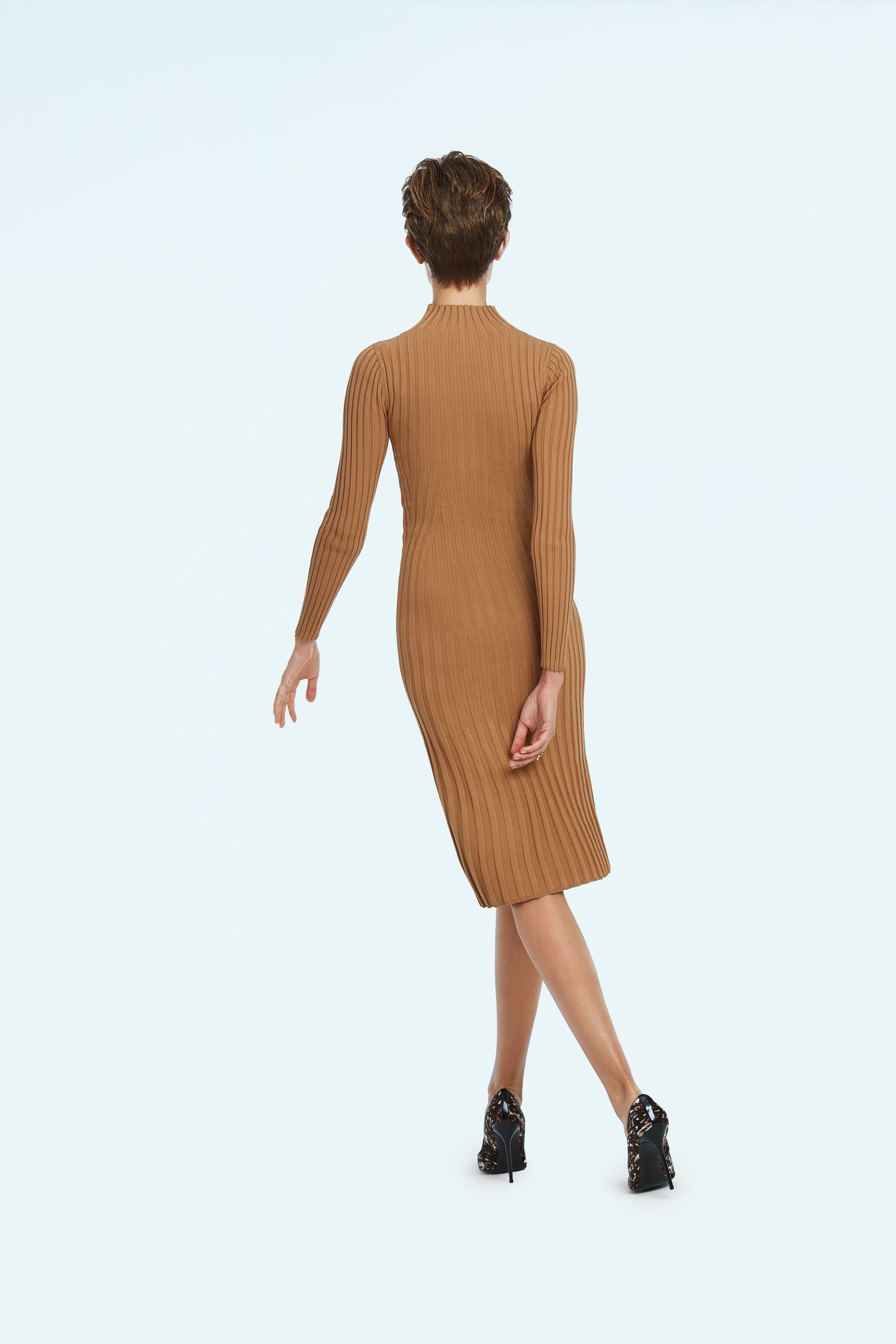 Advanced French back view shown in RL8/29