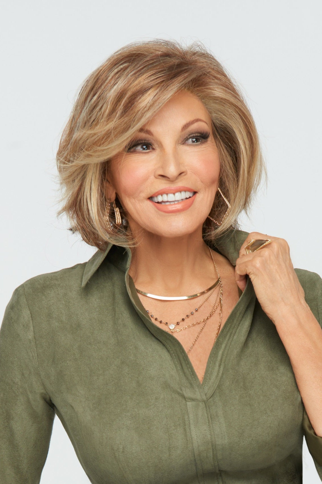 Ahead of the Curve shown in R29S+ Glazed Strawberry