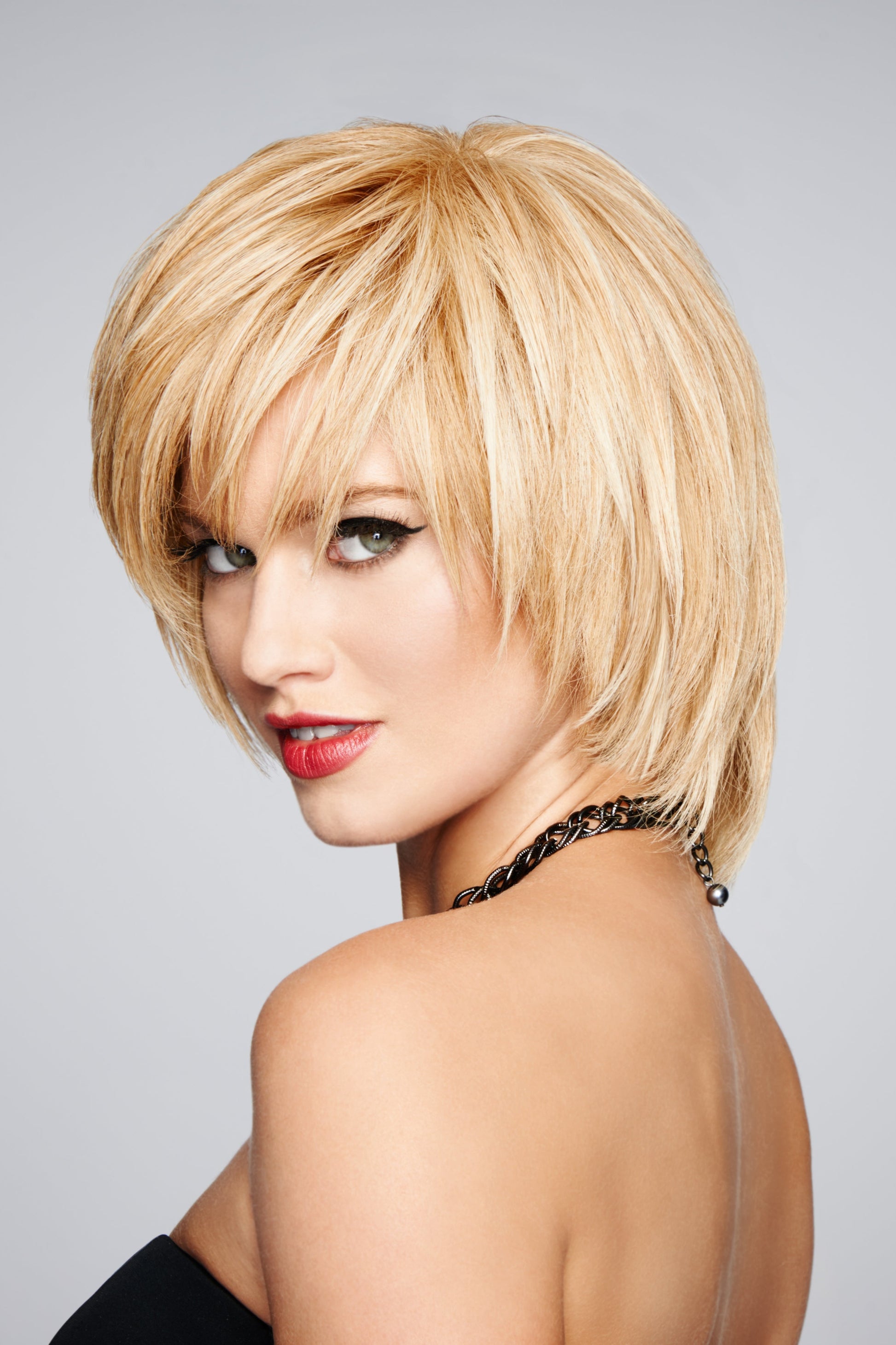 Applause side view shown in R14/88H