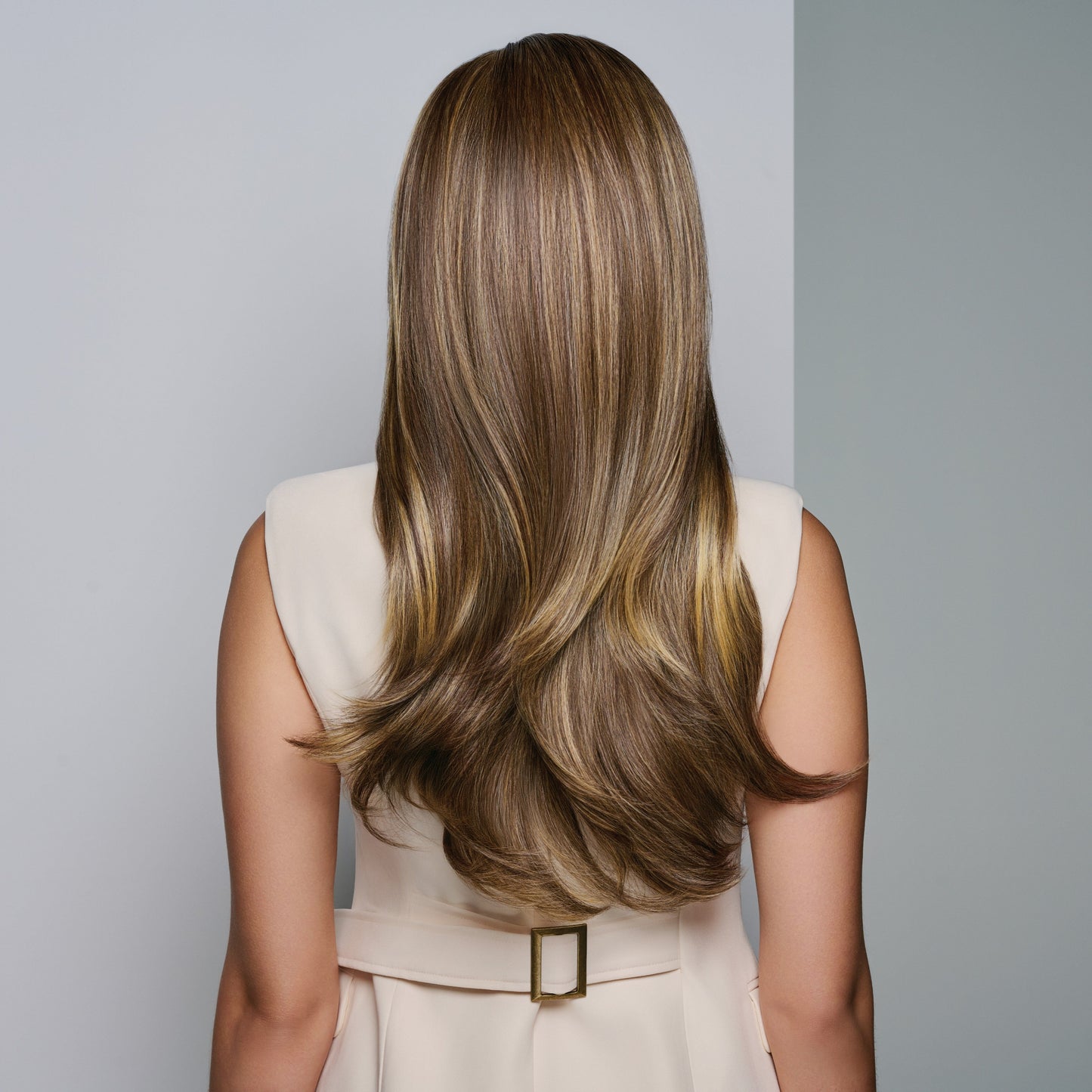 Feature Length back view shown in RL11/25SS