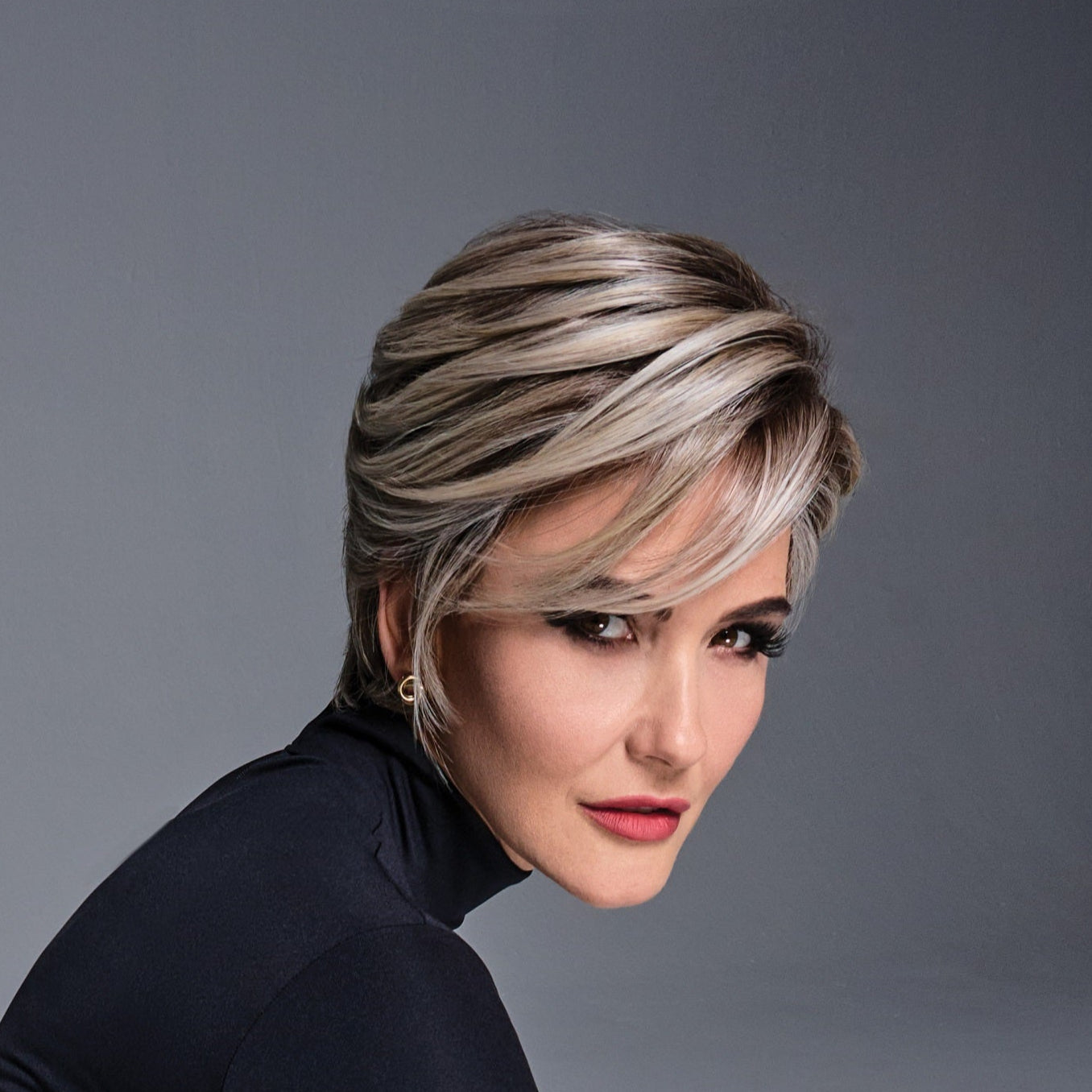 Posh Premiere shown in RL17/23SS Shaded Iced Latte Macchiato