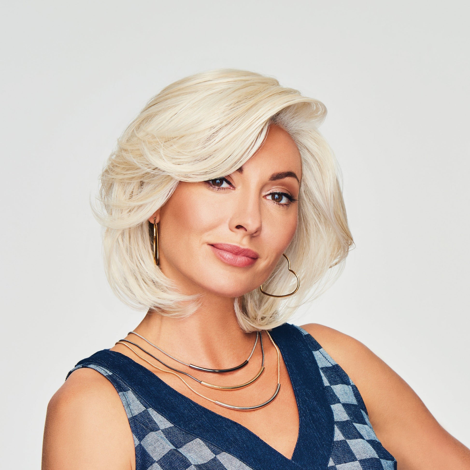 Upstage front view shown in RL16/22 ICED SWEET CREAM