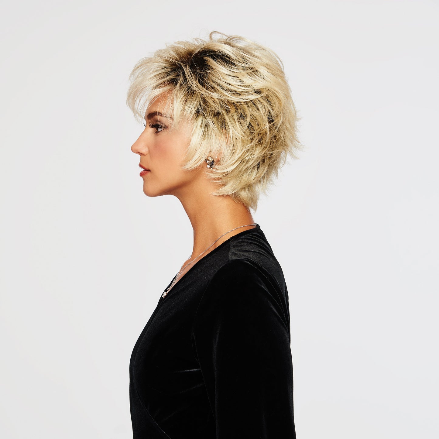 Voltage side view shown in SS613 SHADED PLATINUM