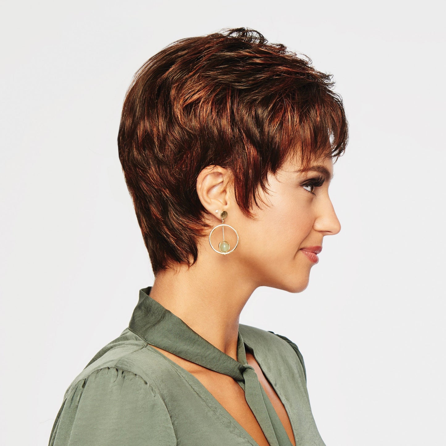 Winner side view shown in Coppery Mink R6/28H