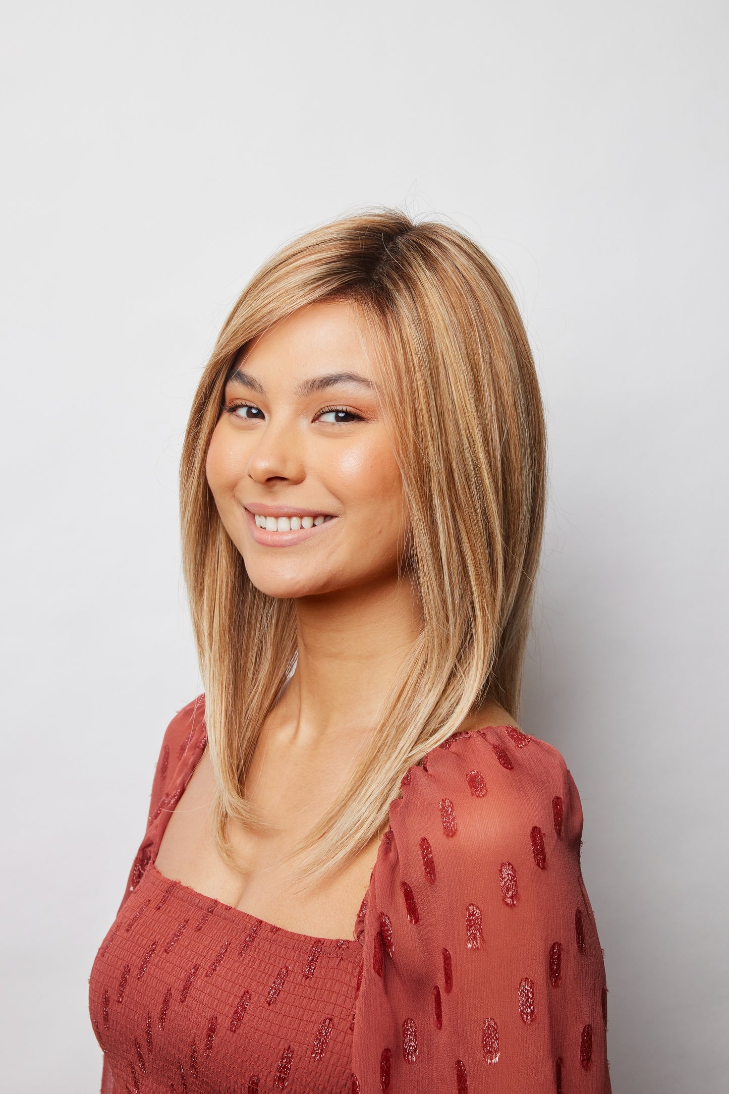 Thea side view shown in Hazelnut Cream R